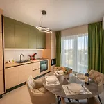 Serenity In Odyssey Pools And Parking * Năvodari