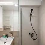 Serenity In Odyssey Pools And Parking Apartament