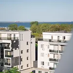 Serenity In Odyssey Pools And Parking Apartament