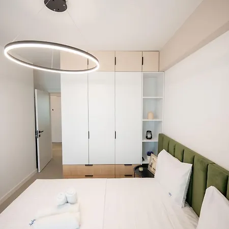 Serenity In Odyssey Pools And Parking * Navodari