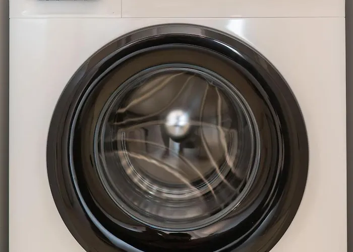 Serenity In Odyssey Pools And Parking * Năvodari